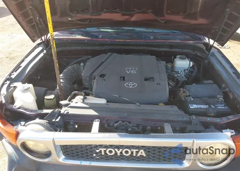 2007 Toyota Fj Cruiser z USA, uszkodzony, nr VIN JTEZU11F070003524